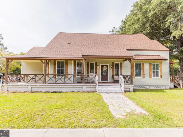 407 N Harvey St, Millen, GA 30442