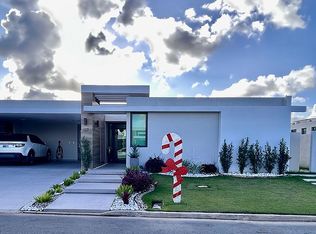 127 Calle Iguazu, Bayamon, PR 00959