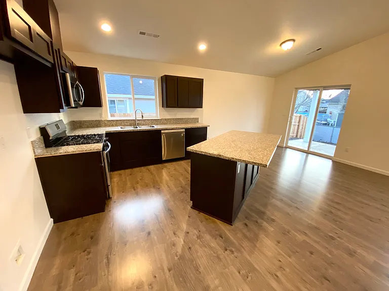 7867 Cadence Ln — Photo 3