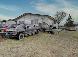 9809 N 98th Ave, Sexsmith, AB T0H3C0