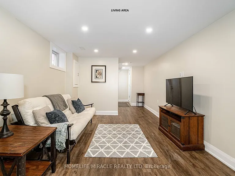 18 Prouse Dr — Photo 5