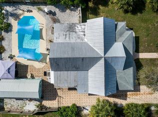 320 N Grosse Ave, Tarpon Springs, FL 34689