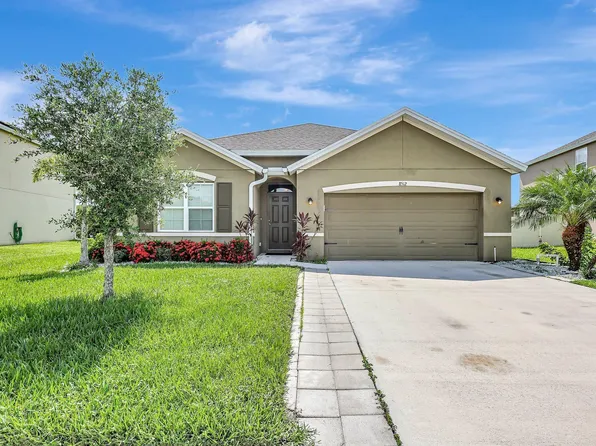 8512 Cobblestone Drive, Fort Pierce, FL 34945