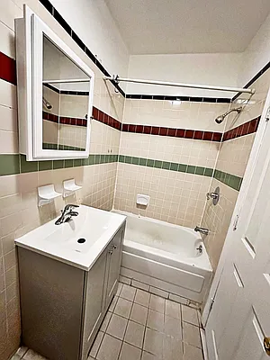 Rented by Brooklyn Property Group LLC | media 19