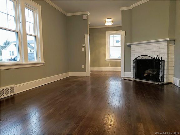 5th image of 340 Woodstock Ave