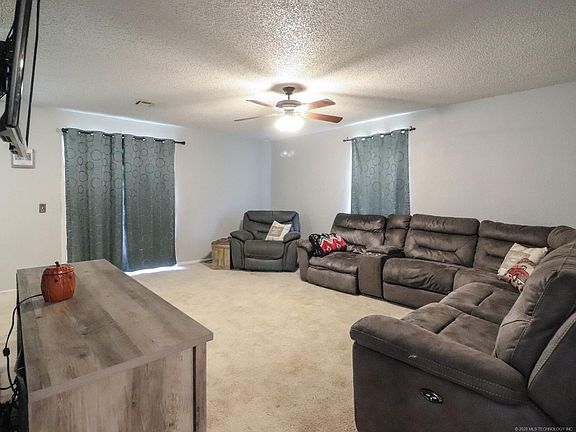 5th image of 9545 S 257th Pl