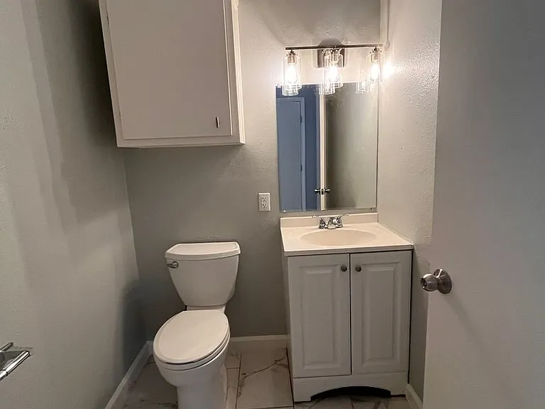 8802A Little Walnut Dr — Photo 6