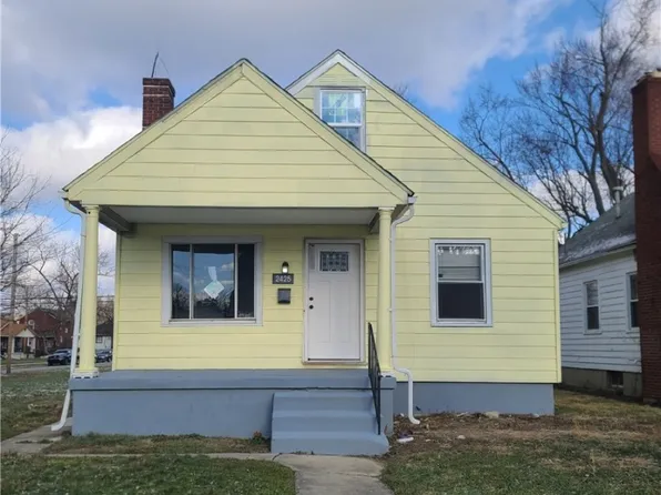 2425 Oakridge Dr, Dayton, OH 45417