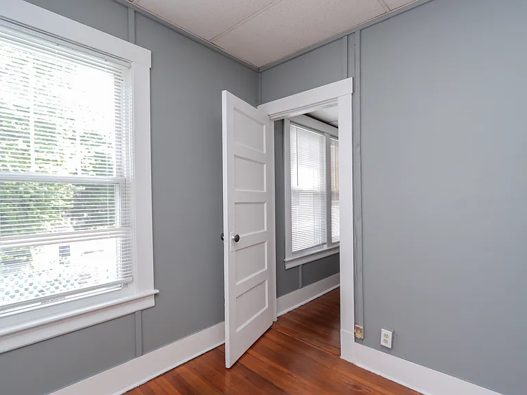 8 Ivy Ave #2 — Photo 26