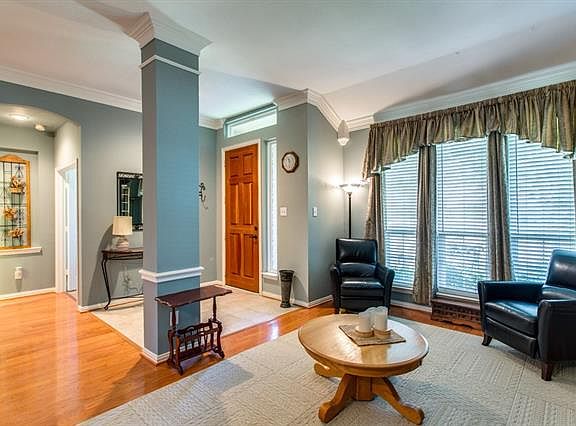 5th image of 322 Rivercove Dr