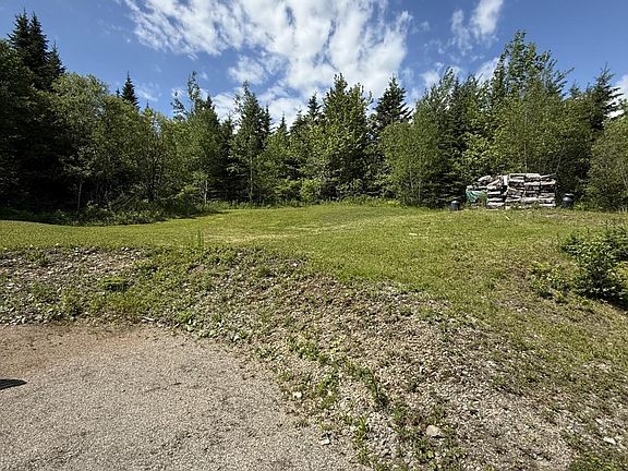 5th image of 14 Triton Brook Rd