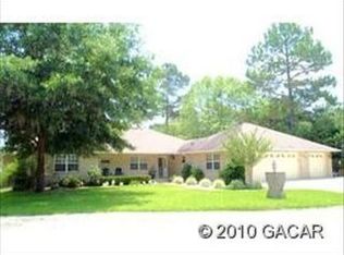 673 SE 1st St, Melrose, FL 32666