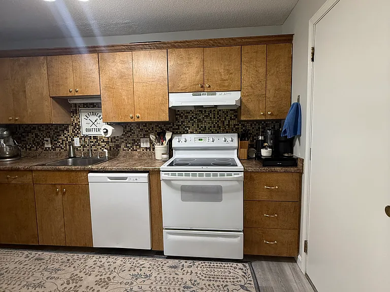 9 Strawberry Bank Rd #8 — Photo 14