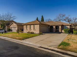 128 Gold Dust Dr, Valley Springs, CA 95252