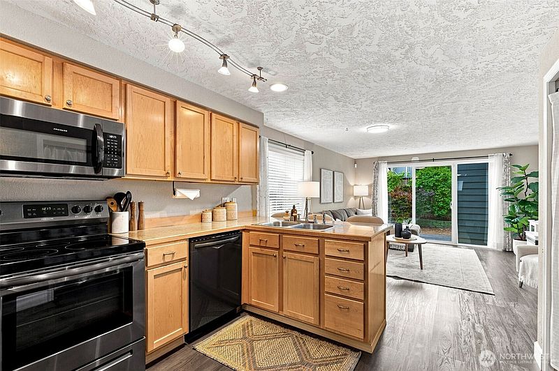 4th image of 3409 156th Street SW #A