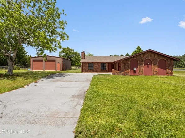 18016 Mustang Pl, Gulfport, MS 39503