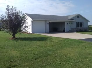 W6493 Everglade Rd, Greenville, WI 54942