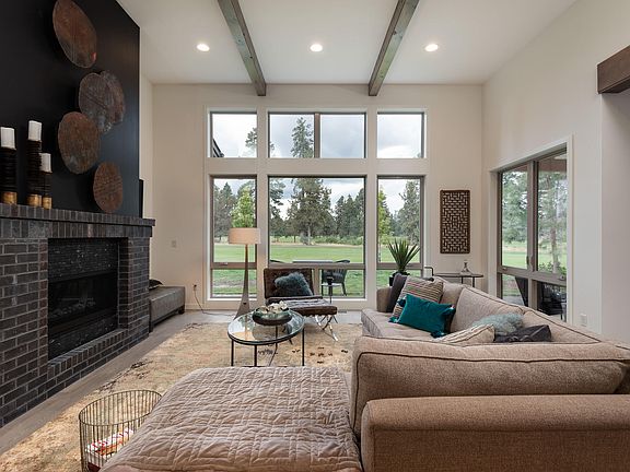 3rd image of 20341 SE Chandler Egan Way #6
