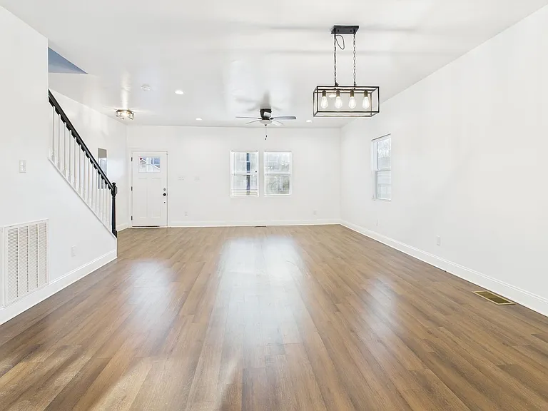3313 Tuxedo Blvd — Photo 9