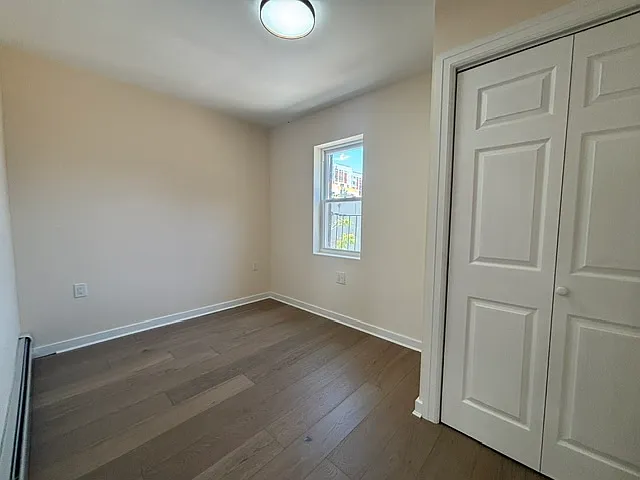 484 Union Ave #3 — Photo 4