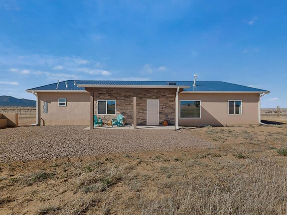 2nd image of 106 High Meadow Loop