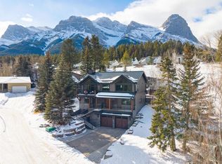 104 NE Rummel Pl, Canmore, AB T1W2N4