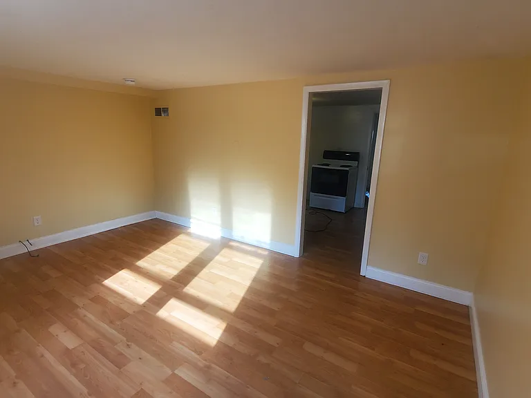 16 Park St #2 — Photo 8