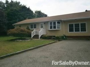 120 Southard Ave, Farmingdale, NJ 07727