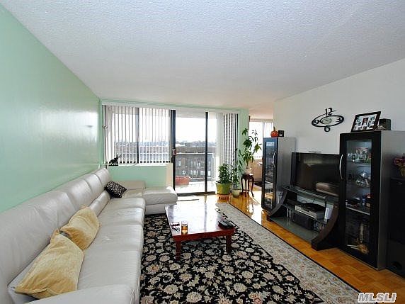 4th image of 2 Bay Club Dr APT 5J