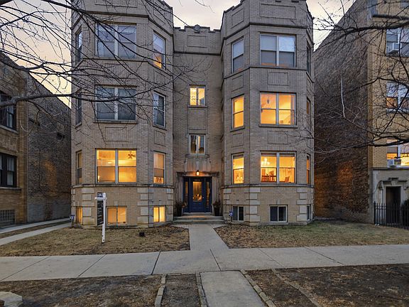 2nd image of 4250 N Mozart St #2N