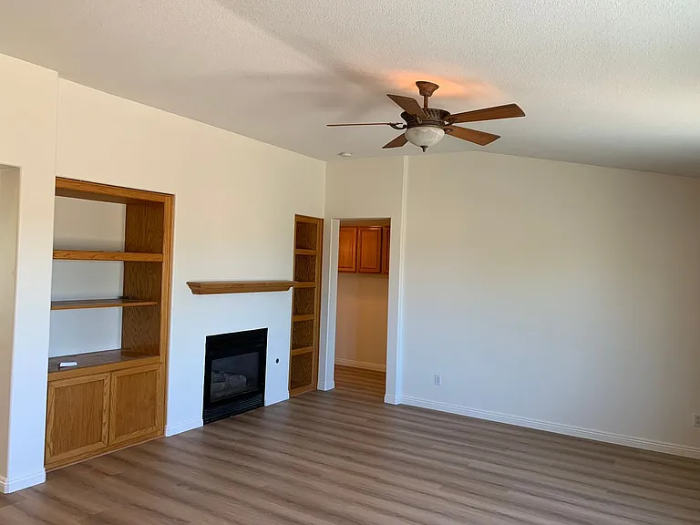 102 Goldenrod Ave — Photo 15