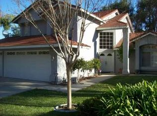 17068 Lakepointe Dr, Riverside, CA 92503