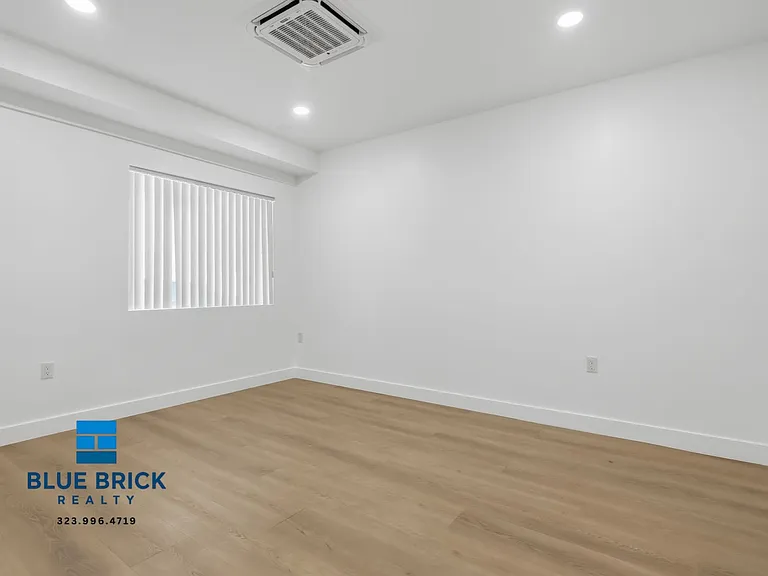 5312 Corteen Pl #26 — Photo 14