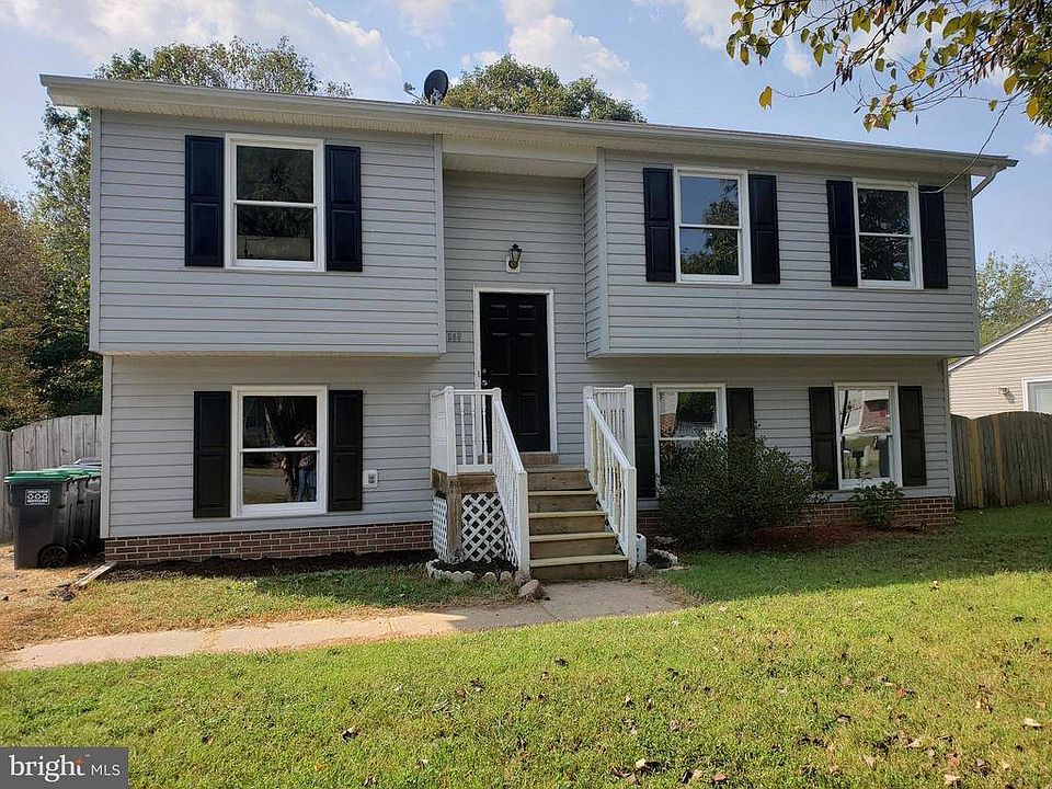 1st image of 7906 Elmwood Ln