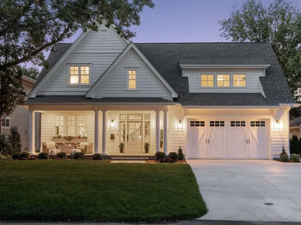 3316 W 55th St, Edina, MN 55410