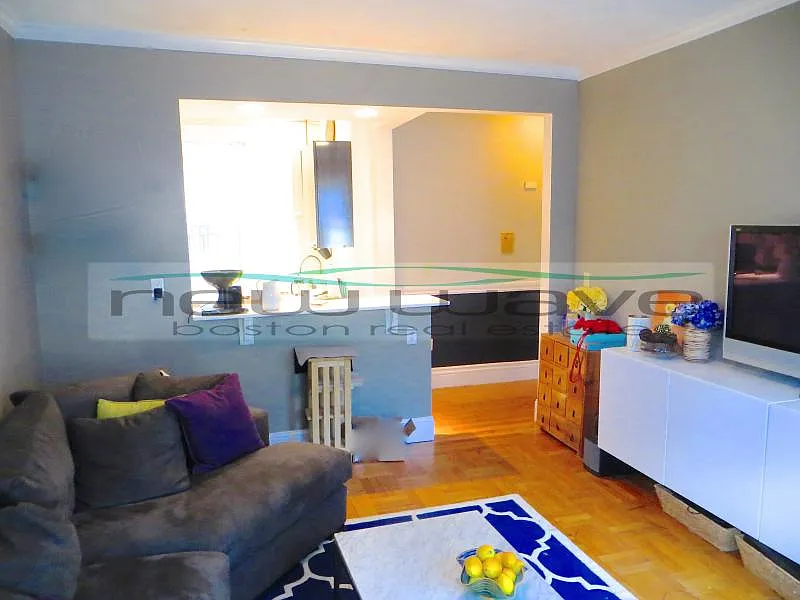 2 bed, 999 sqft, $3,800 — Photo 4