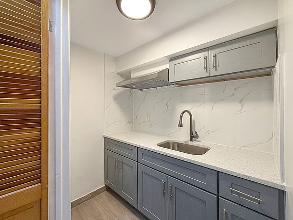 3rd image of 47 Braisted Ave #Basement