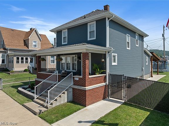 3rd image of 614 Hickory St