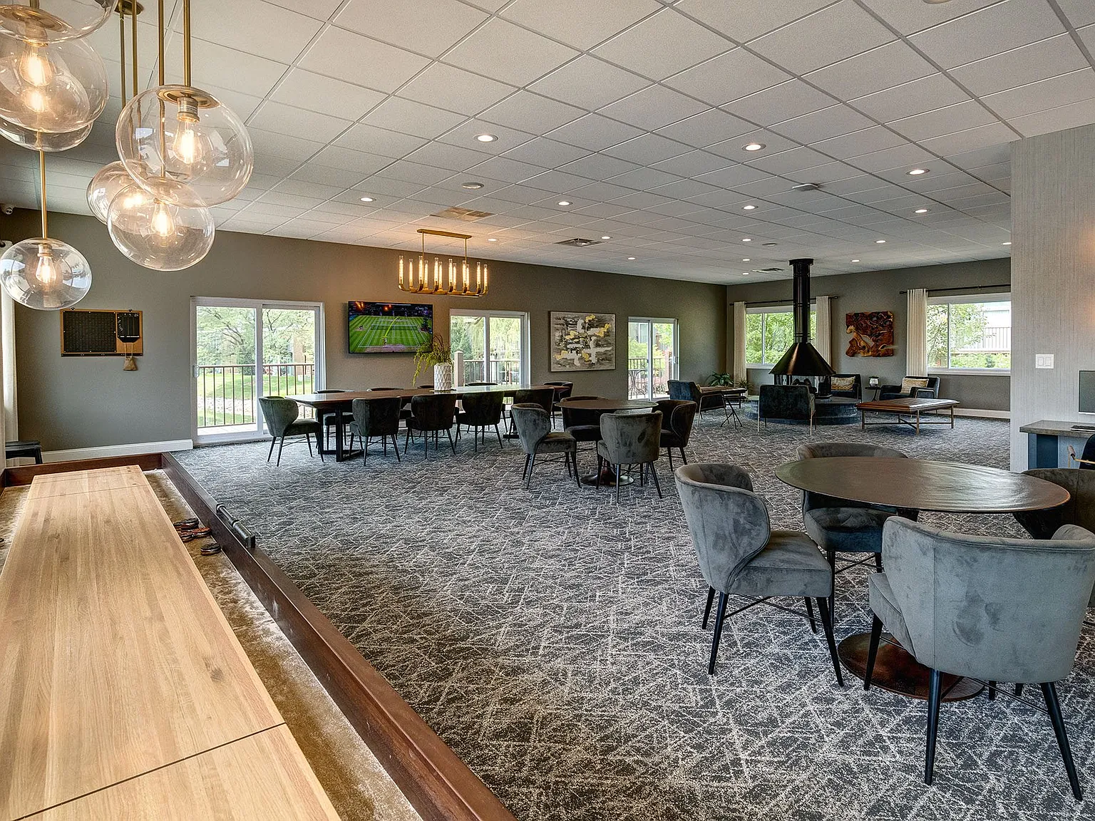 Foxboro Apartments — Photo 3