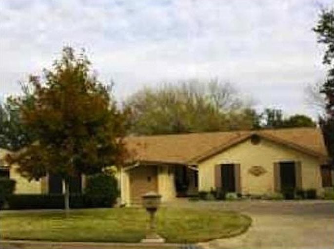 1st image of 202 Tallwood Dr