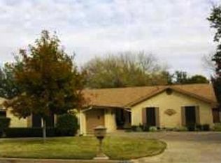 202 Tallwood Dr, Georgetown, TX 78628