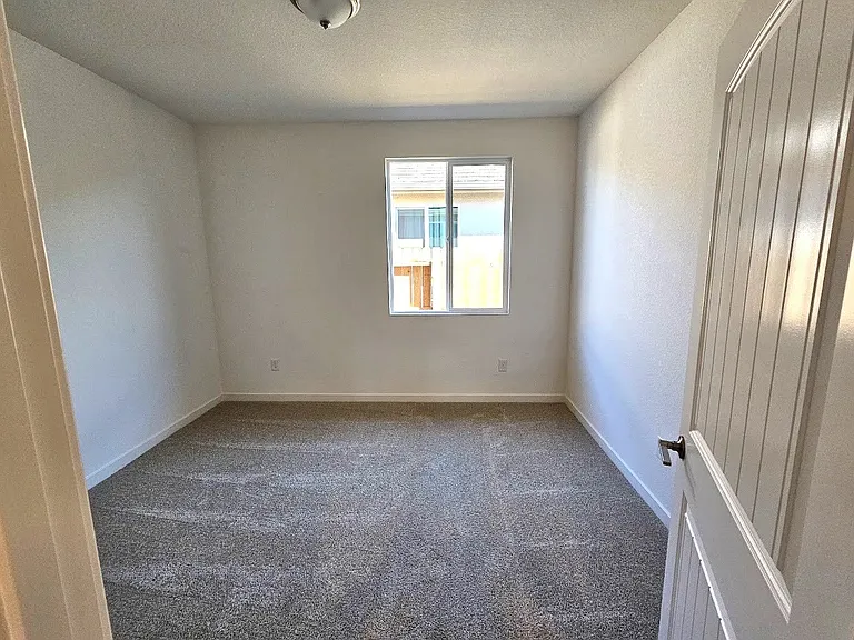 1870 Trinity Ct — Photo 21