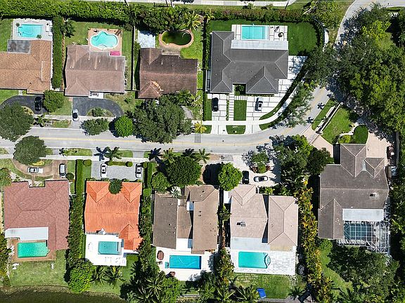 3rd image of 21498 Highland Lakes Blvd