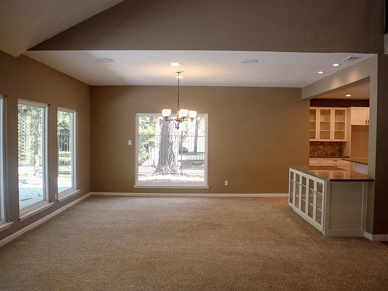 9 Huntsmans Horn Cir — Photo 4