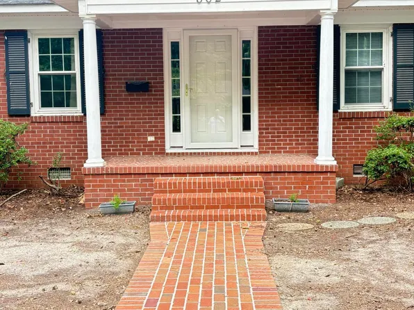 802 Forest Hill Circle, Greenville, NC 27858