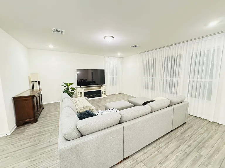 610 Saint Cindys Way — Photo 1