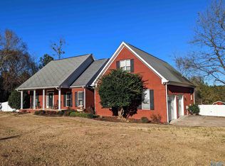 1134 Rolling Hills Rd, Gadsden, AL 35901