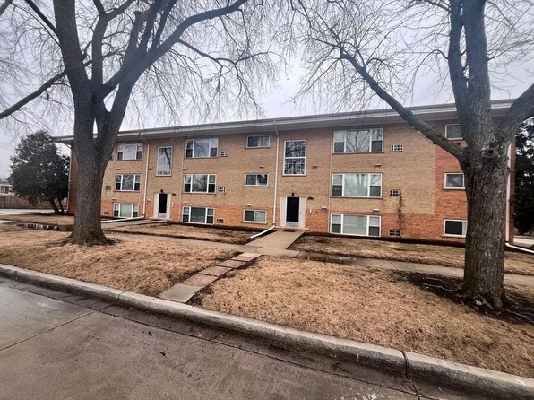 335 N Yale Ave APT F, Villa Park, IL 60181