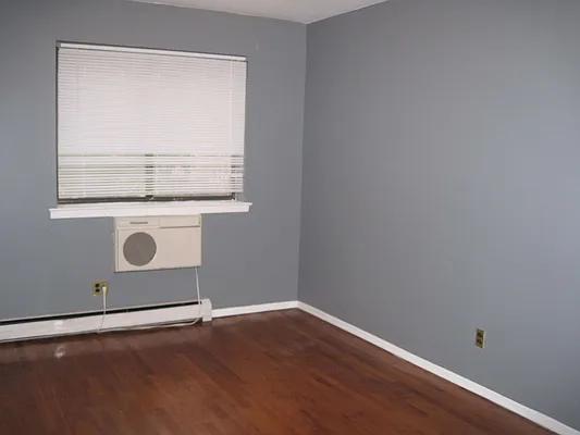 Rented by 18 REALTY | media 54