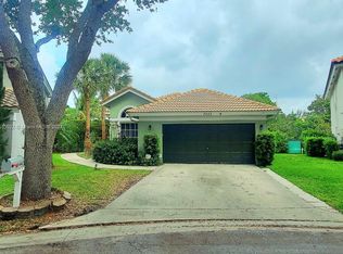 8442 NW 57th Dr, Coral Springs, FL 33067